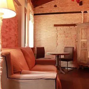 Rosso Charm 3*, Venise Italie